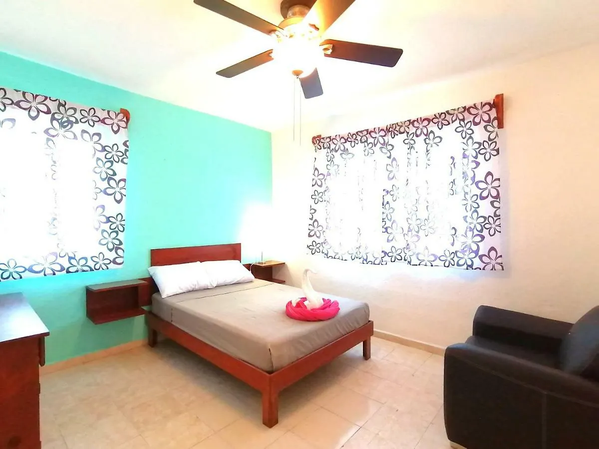 Casa Puchi By Holiday In Playa 신데 델 카르멘 0*,  멕시코